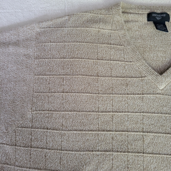 Dockers Men's Light Tan V-Neck Sweater - Picture 3 of 7
